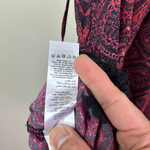 New Look Crystal Aztec Crochet Dress sz 12 fits small to medium - Picture 6 of 7